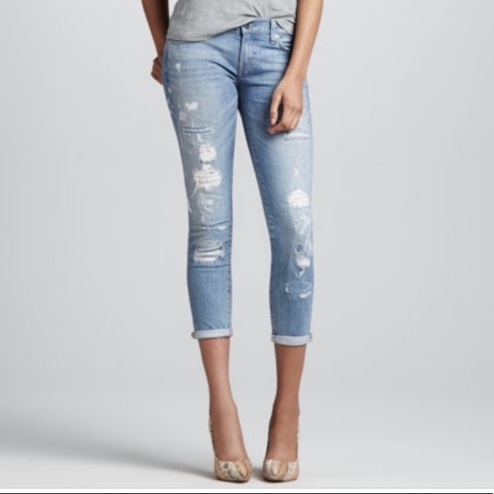 TEXTILE Elizabeth & James distressed denim jeans